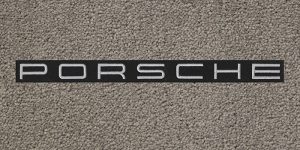 849001-A Porsche (Silver on Black)