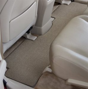 cl-in-car-2nd-seat-shale