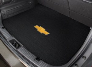 cl-in-car-cargo-angle-bowtie-ebony