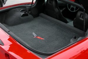 corvette-flags-trunk