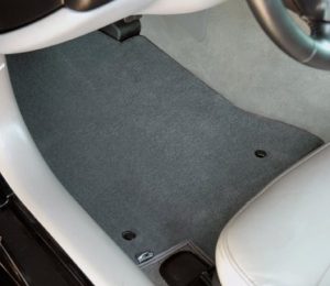 velourtex-in-car-smoke-plain-2